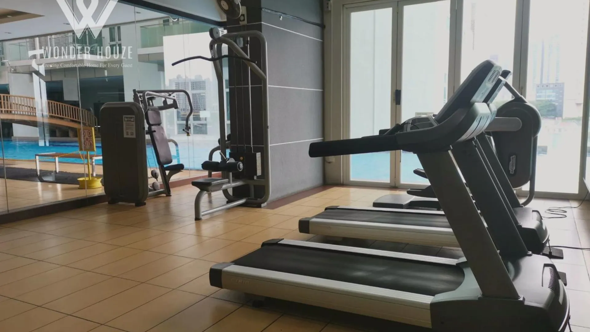 2Br Modern Stay At D'Esplanade Residence Above Ksl Mall 新山 公寓