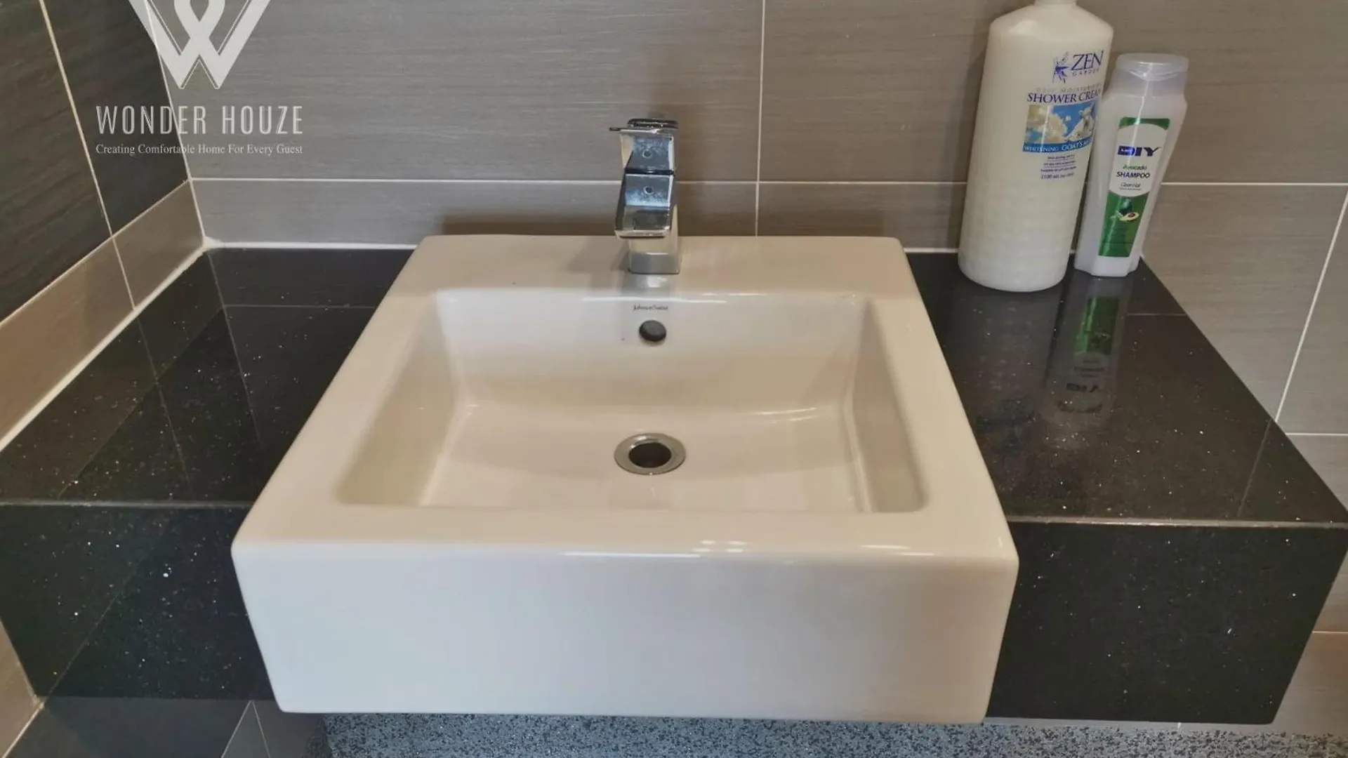 2Br Modern Stay At D'Esplanade Residence Above Ksl Mall 新山 马来西亚